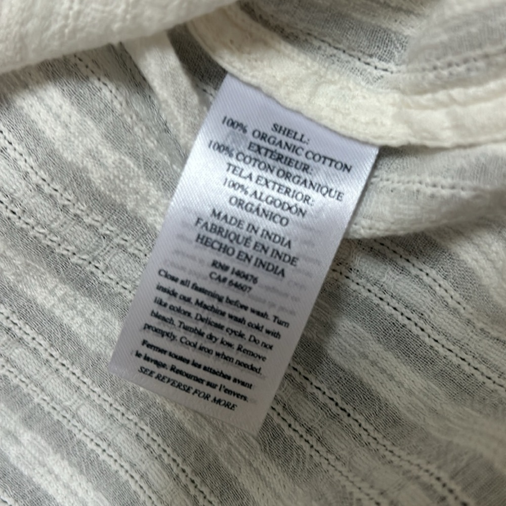 Faherty Sz Small Half Button Down. Never Worn! - image 3